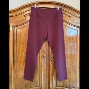 Suave wine color leggings